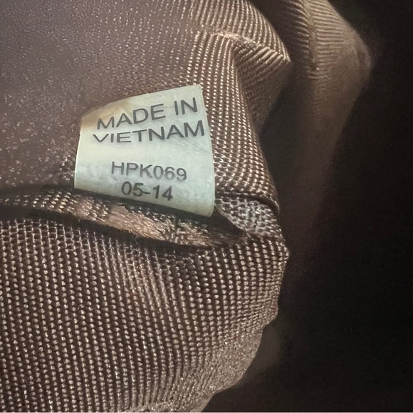 Tory Burch Emerson Saffiano Small Tote – Tempranillo Chocolate Brown - Picture 9 of 12